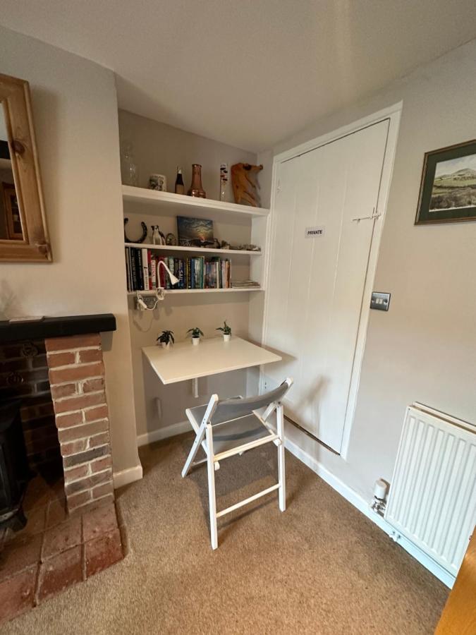 Cottage En-Suite Room With Private Lounge Bridport Bagian luar foto