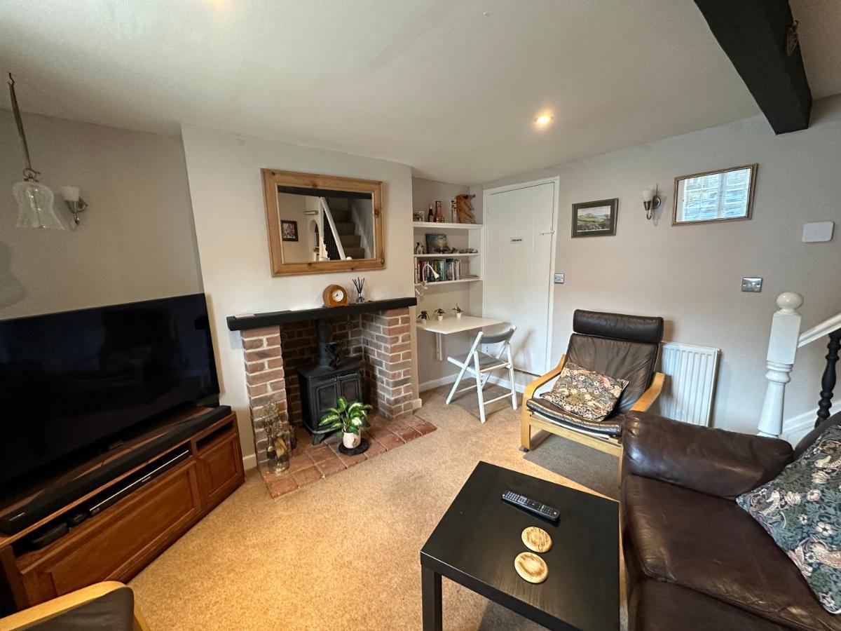Cottage En-Suite Room With Private Lounge Bridport Bagian luar foto